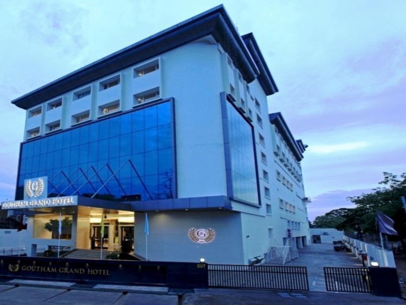 Goutham Grand Hotel - Tenali Vijayawāda エクステリア 写真